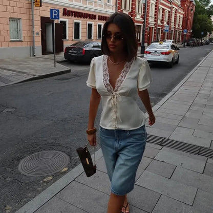 Tossy Lace Summer V-Neck T-shirt Top For Women Lace-Up Hollow Out Short Sleeve Printed Cropped Top Pullover Female Bandage Tee