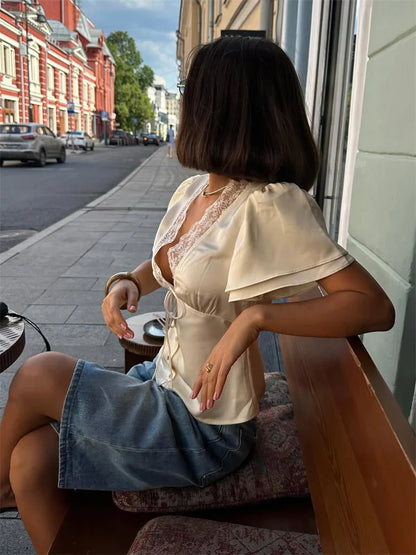 Tossy Lace Summer V-Neck T-shirt Top For Women Lace-Up Hollow Out Short Sleeve Printed Cropped Top Pullover Female Bandage Tee